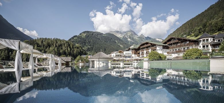 STOCK resort: WINTERSTART IM STOCK