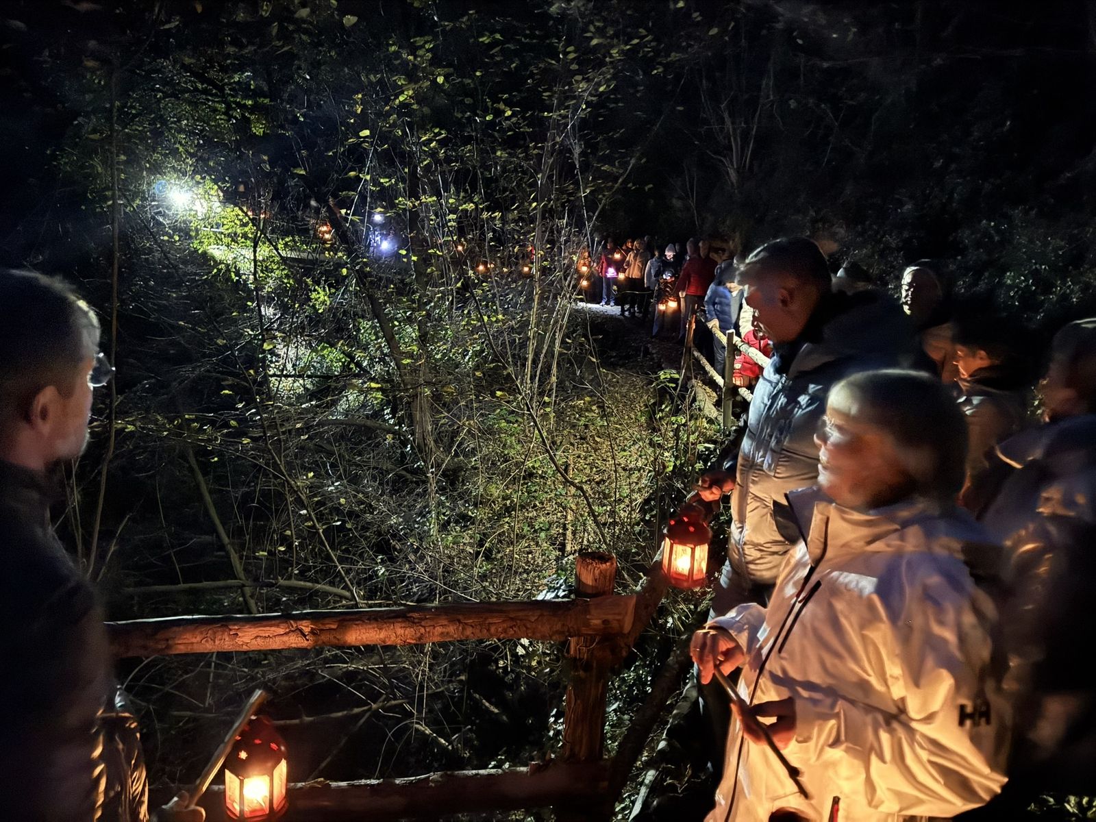 Gemeinsamer Laternenumzug nach Riffian