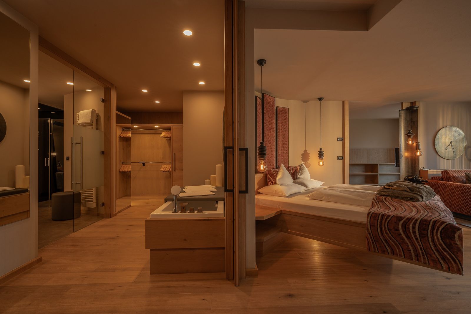 Luxussuite Fiore mit direktem Gartenzugang, privater Terrasse und Whirlpool