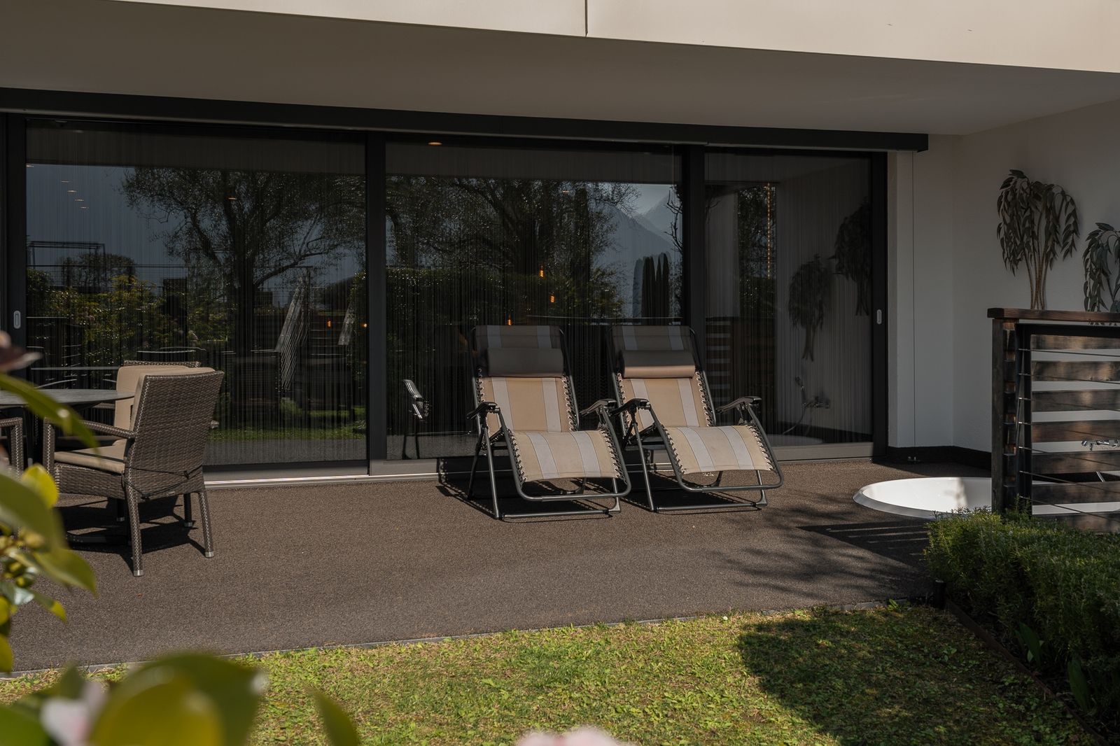 Luxussuite Fiore mit direktem Gartenzugang, privater Terrasse und Whirlpool