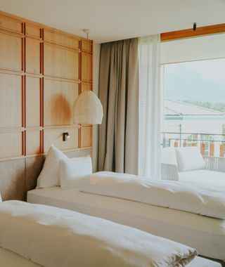 Hotel Zimmer: FAMILIENSUITE BALANCE - Schwarz