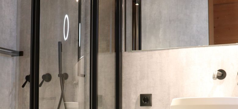 Naturhotel Waldklause: Waldnest süd/west image #3