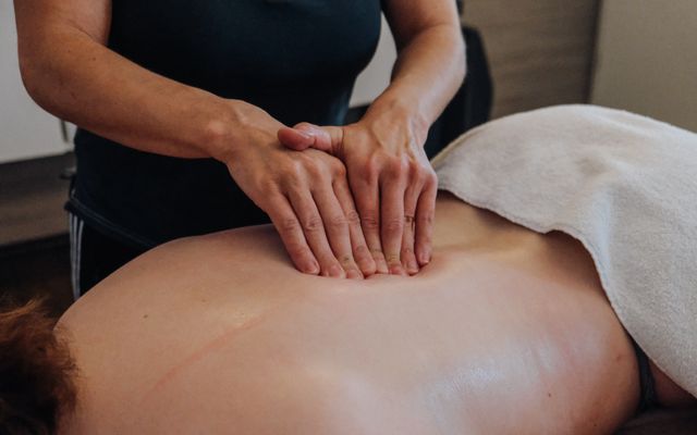 CLASSIC PHYSIOTHERAPEUTIC FULL BODY MASSAGE - Rosenalp Gesundheitsresort & SPA