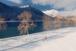 Premium-Langlauftage am See mit Privatkurs und TOP-Leihausrüstung | 3 ÜN