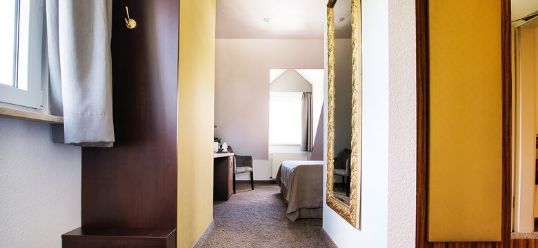 LifeStyle Resort Zum Kurfürsten: Junior Suite image #7