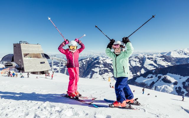 Familie Skifahren Alpbach 2023_Alpbachtal.jpg