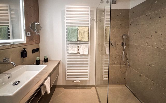 Doppelzimmer „Wiesenhütte“ image 4 - Wellnesshotel Sonnenhalde