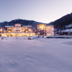 Luxury Hideaway & Spa Retreat Alpenpalace-image-8