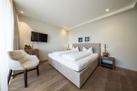 Residence Comfort Room | Aquagarden image