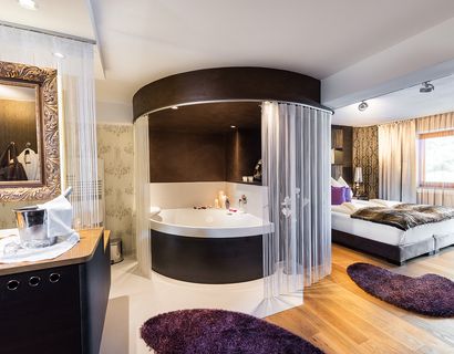 Hotel Winzer Wellness & Kuscheln : Double room Glamourstyle