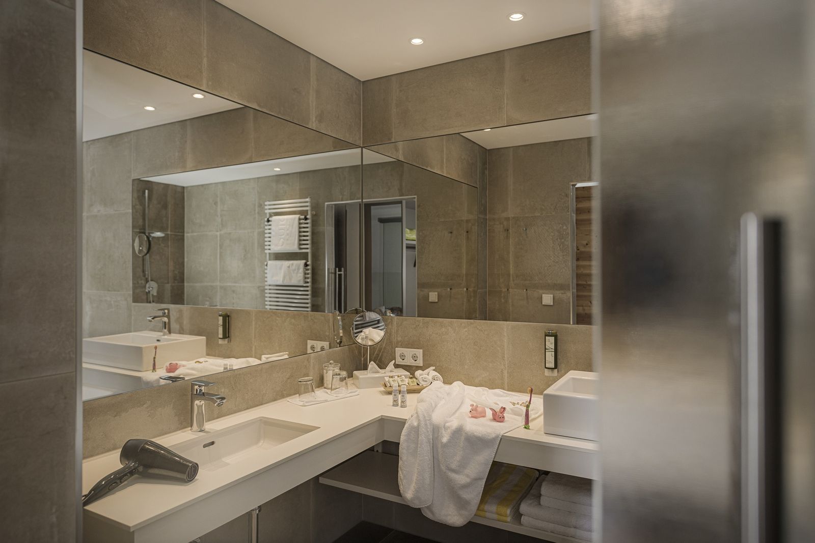 „50er“ FamilySuite image 4 - Mia Alpina