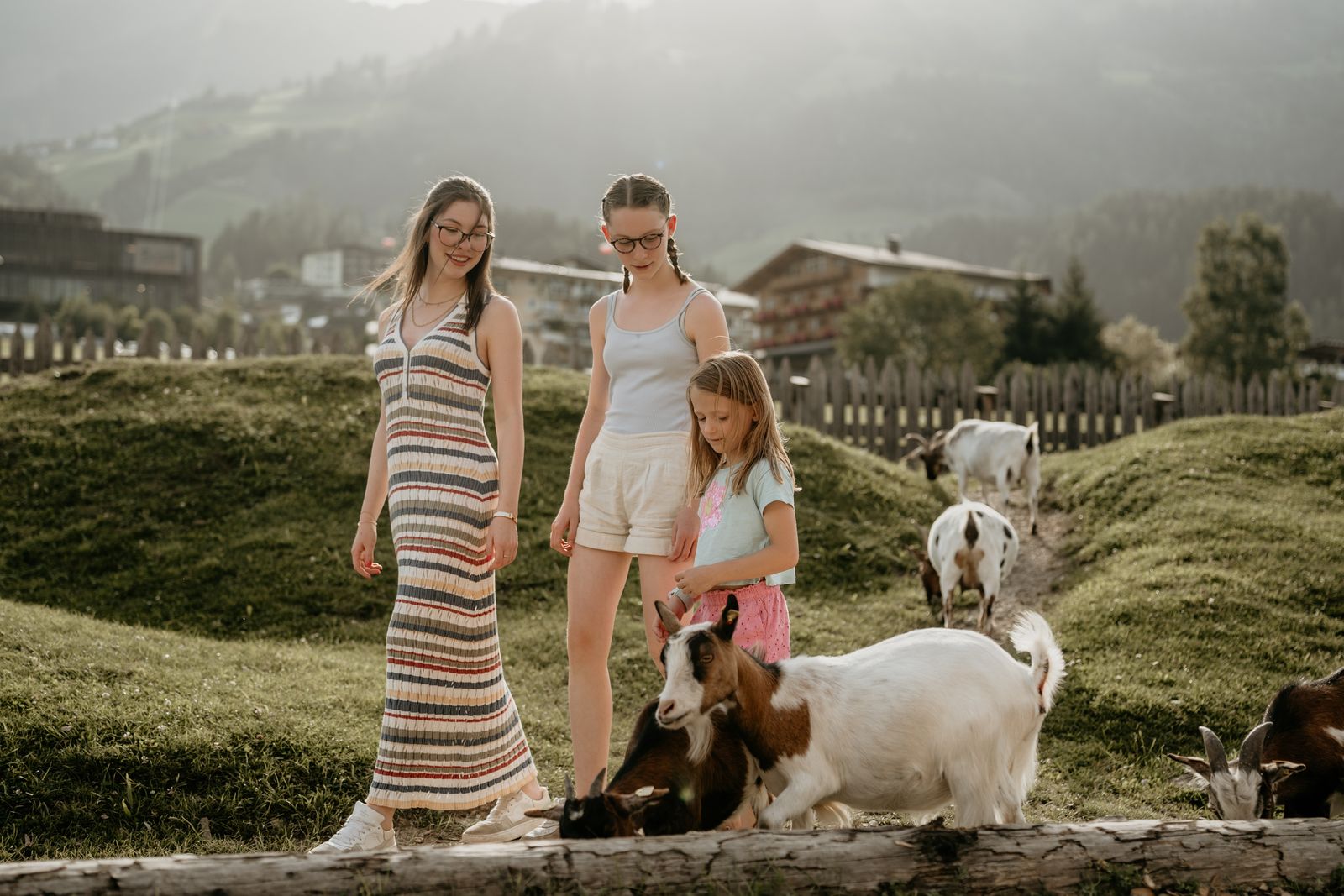 Happy Family Sommer 2025/26 image 2 - Mia Alpina