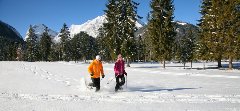 Adults Only Verwöhnhotel KRISTALL****S: Winter hiking & wellness