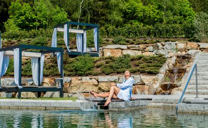 Der Natur-POOL im Eltern -SPA Bereich