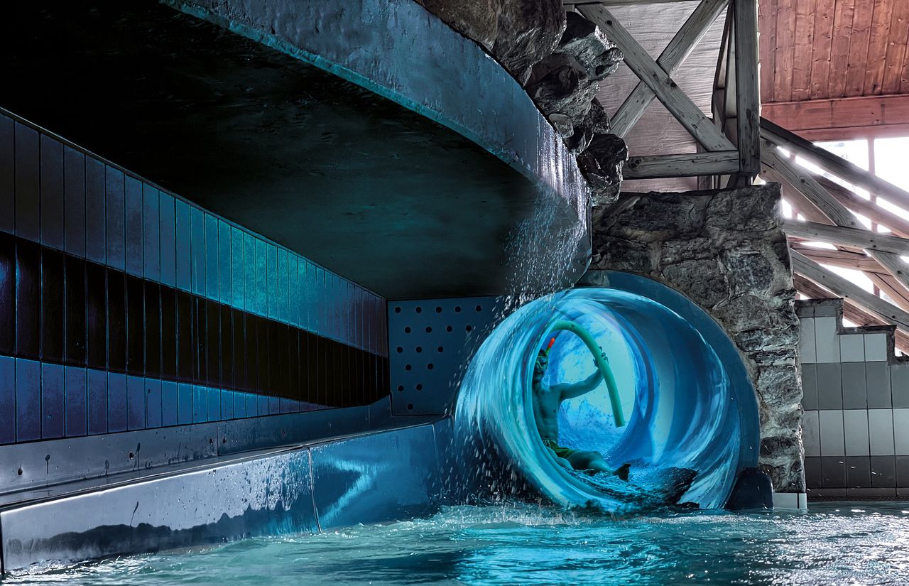 ULRICHSHOF-Röhrenrutsche-Felsen-BAD-c-Michaela Lankes.jpg