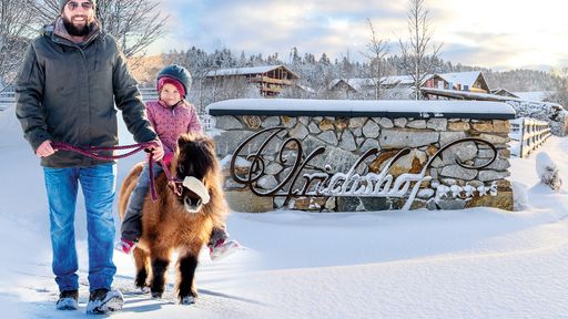 Ponyreiten im Winter im ULRICHSHOF