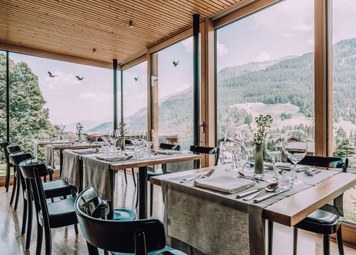 Biohotel Chesa Valisa: Restaurant - Das Naturhotel Chesa Valisa****s, Hirschegg/Kleinwalsertal, Vorarlberg, Österreich