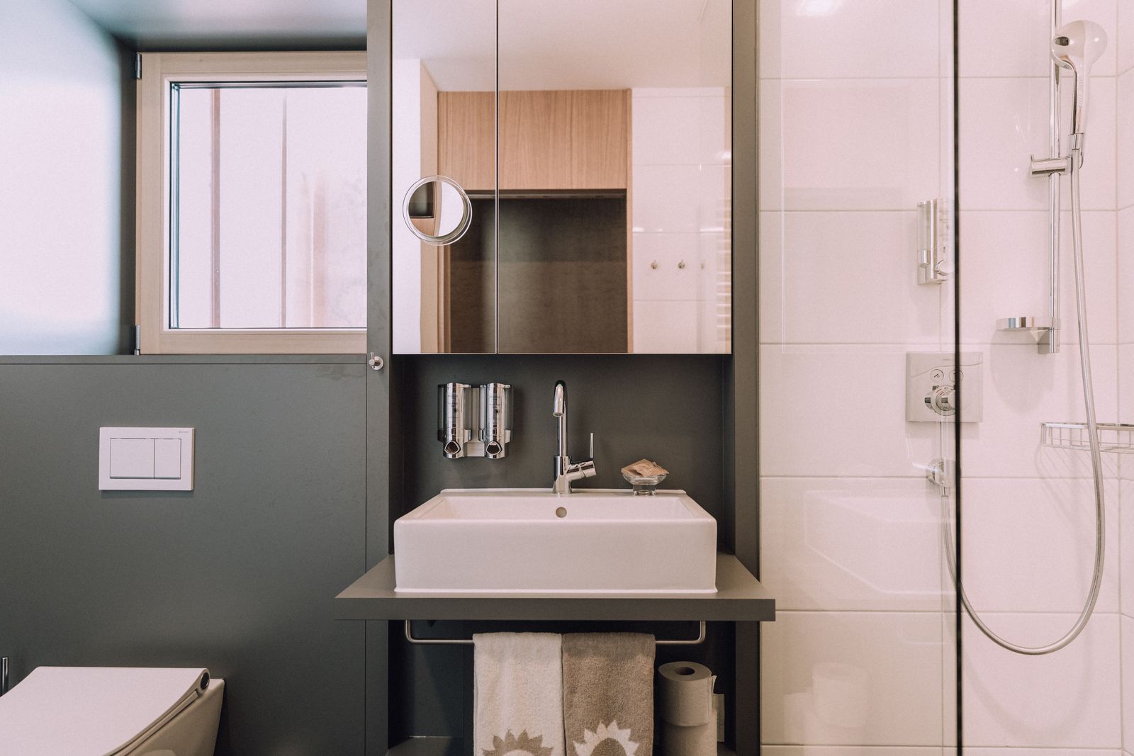 BIO HOTEL Naturhotel Chesa Valisa Zimmer Standard Badezimmer