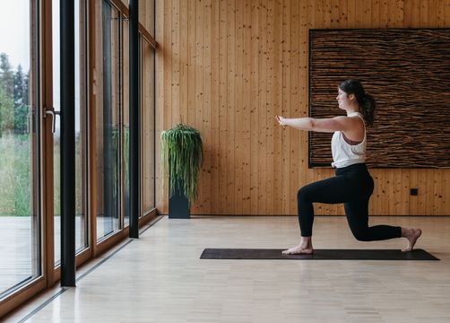 Biohotel Chesa Valisa: Yoga - Das Naturhotel Chesa Valisa****s, Hirschegg/Kleinwalsertal, Vorarlberg, Österreich