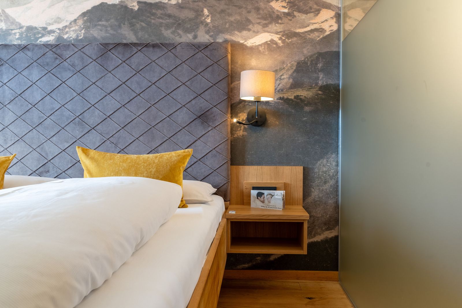 Bett Nahaufnahme aus dem Doppelzimmer Bergblick im Biohotel Eggensberger