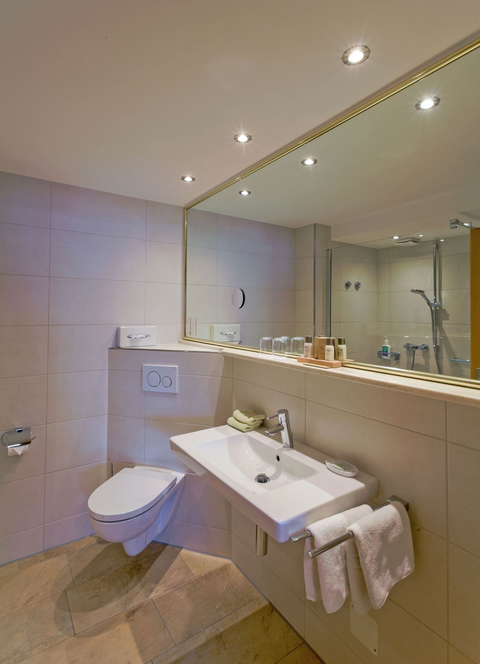 PLUS Multi-bed Room/Apartment "Organic Equilibrium" image 3 - Biohotel Eggensberger