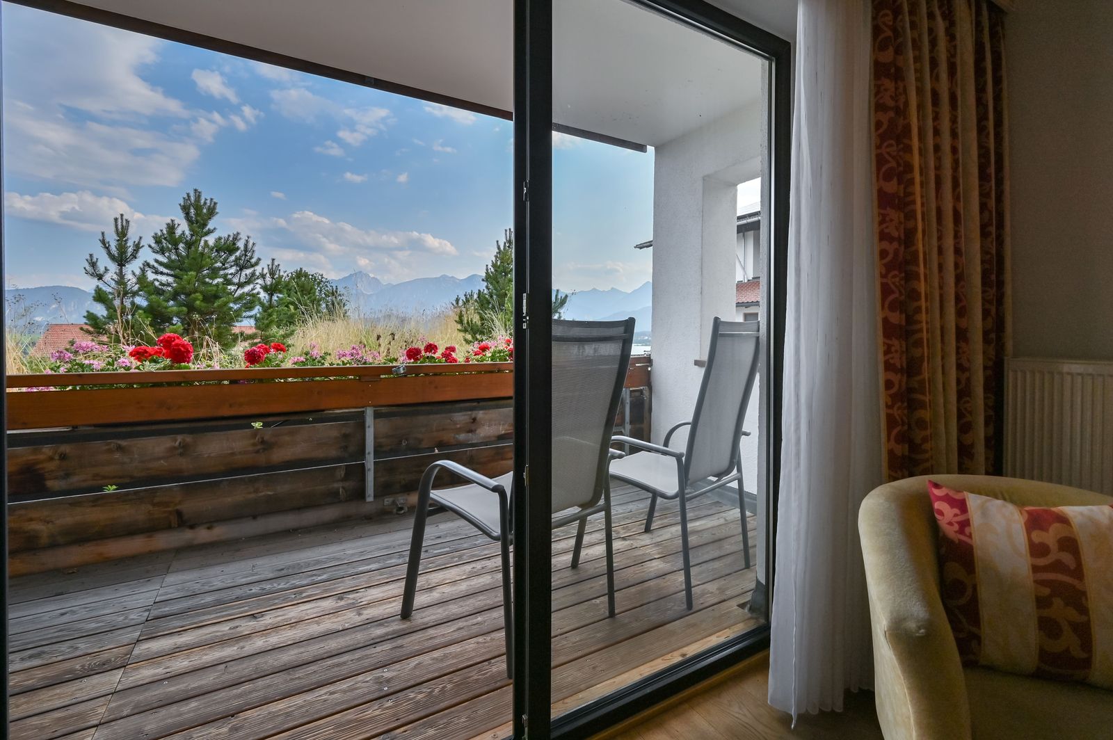 ECONOMY Doppelzimmer "Bergsonne" **** image 2 - Biohotel Eggensberger