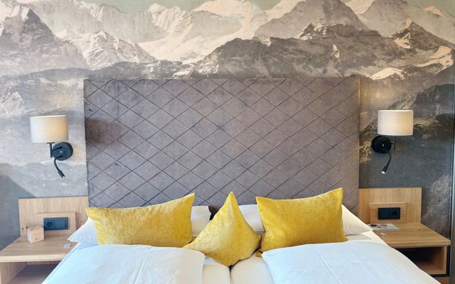 Doppelzimmer "Bergblick" ECONOMY Bett