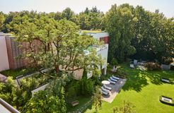 Bio-Thermalhotel Falkenhof: Garten zum Entspannen - Bio-Thermalhotel Falkenhof, Bad Füssing, Bayern, Deutschland