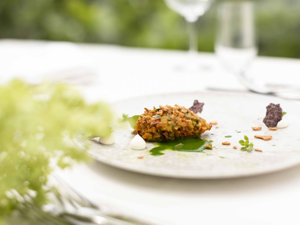 Early Booking Discount