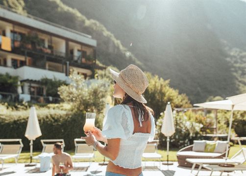 Biohotel theiner's Garten: Entspannen im Garten - Biorefugium theiner's garten, Gargazon, Meran Umgebung, Trentino-Südtirol, Italien