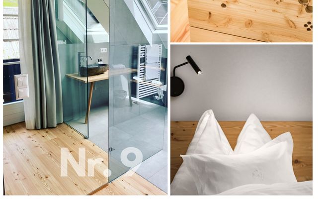 Unterkunft Zimmer/Appartement/Chalet: Familienzimmer mit Balkon und Waldblick Nr. 9