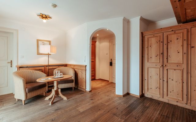 Biozimmer Zirbe mit Balkon image 3 - Biohotel Schweitzer