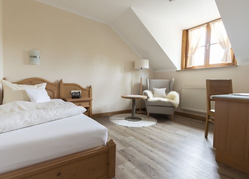Comfort Single Room "Holunder" without Balcony (1/2) - moor&mehr Bio-Kurhotel