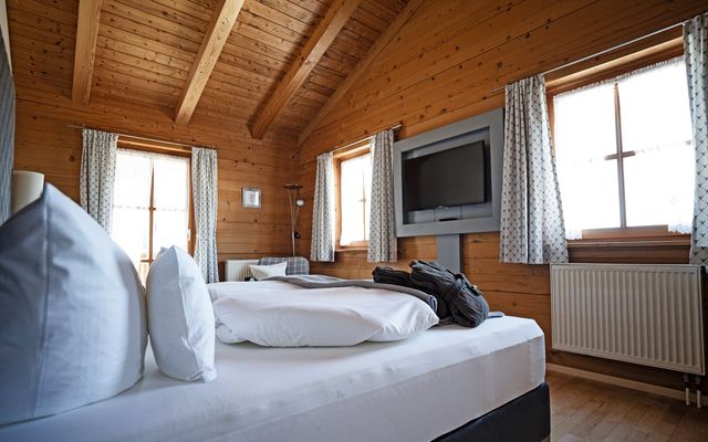 Accommodation Room/Apartment/Chalet: Organic Chalet - Double Room "Edelkastanie"