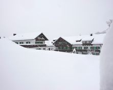 Biohotel moor&mehr: Winterlandschaft vorm Biohotel - moor&mehr Bio-Kurhotel, Bad Kohlgrub, Alpenvorland, Bayern, Deutschland