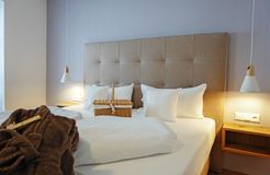 Biohotel moor&mehr: Bio-Romantik-Doppelzimmer Lavendel Süd - moor&mehr Bio-Kurhotel, Bad Kohlgrub, Alpenvorland, Bayern, Deutschland