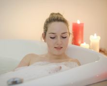 Biohotel Mohren: Schaumbad im Wellnessbereich Natur SPA - Biohotel Mohren , Deggenhausertal-Limpach, Bodensee Hinterland, Baden-Württemberg, Deutschland