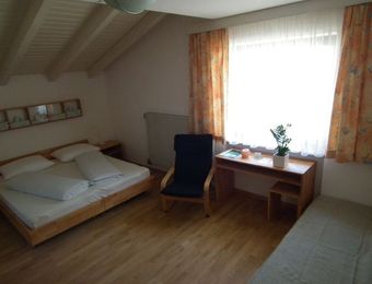   Organic shared  rooms with balcony - Landhotel Anna & Reiterhof Vill