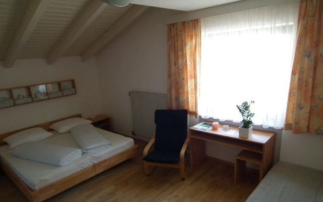 Unterkunft Zimmer/Appartement/Chalet: Bio-Mehrbettzimmer ohne Balkon