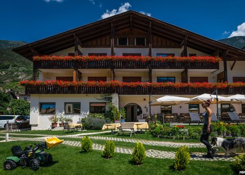Landhotel Anna & Reiterhof Vill, Schlanders, Vinschgau, Trentino-Alto Adige, Italia (1/27)