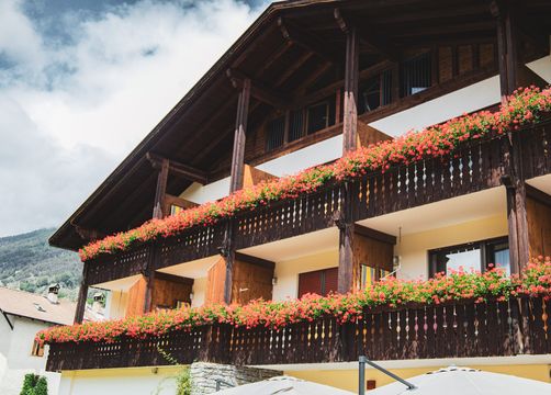 BIO HOTEL Landhotel Anna: Ihre Urlaubsunterkunft mit Ausblick - Landhotel Anna & Reiterhof Vill, Schlanders, Vinschgau, Trentino-Südtirol, Italien