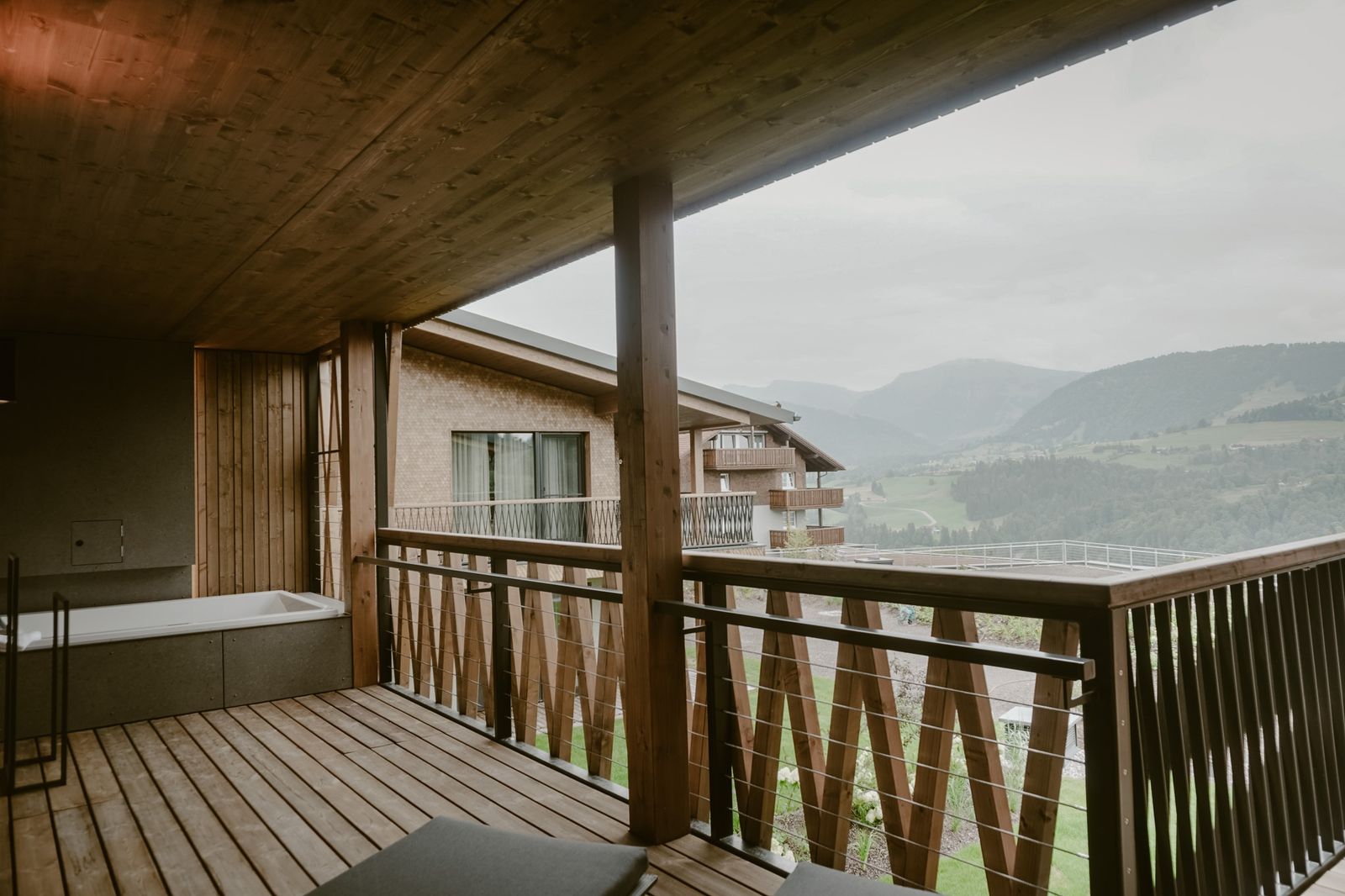 MOUNTAIN SUITE with balcony - Bergkristall - Mein Resort im Allgäu