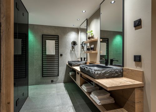 NATURE SUITE 2/9