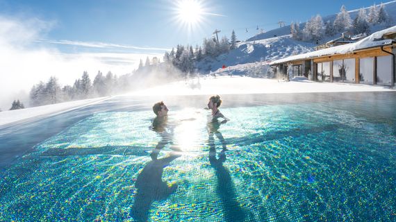 Sonnenbaden im Schnee