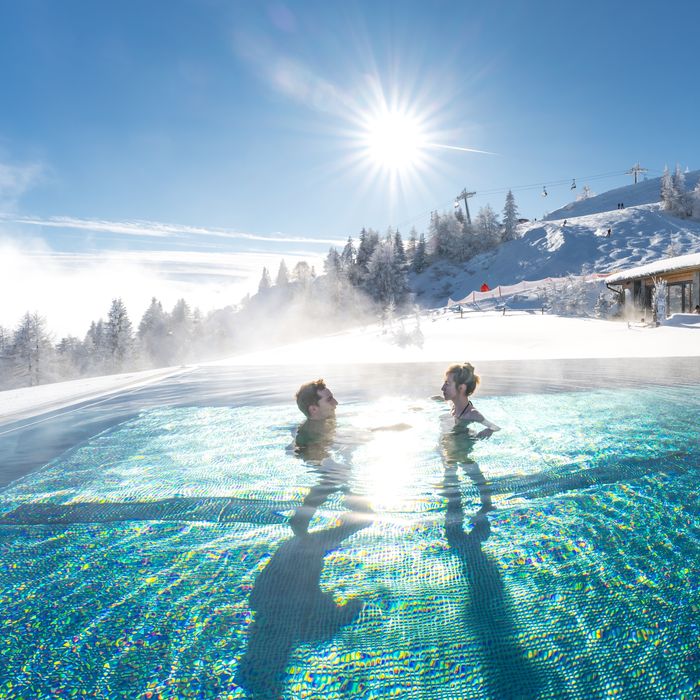 Sonnenbaden im Schnee