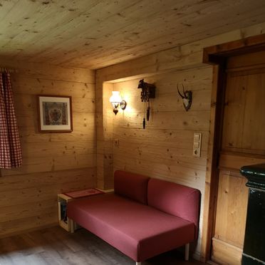 Couch im Wohnbereich, Hütta Monika, Sankt Gallenkirch, Vorarlberg, Vorarlberg, Österreich