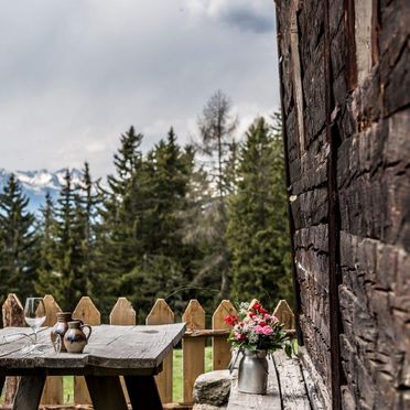 Terrasse, Reh's Wiesen Hütte, Lüsen/Brixen, Südtirol, Trentino-Südtirol, Italien