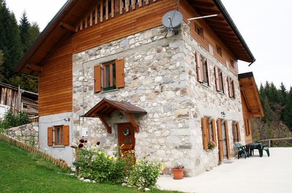 Eingang, Maso Alice, Cinte Tesino, Trentino, Trentino-Südtirol, Italien