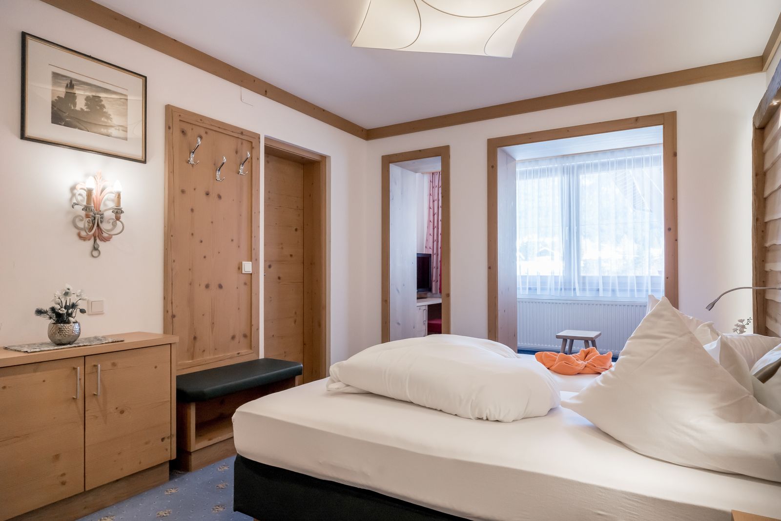 Doppelzimmer De Luxe image 1 - Familotel Seefeld Tirol Das Kaltschmid