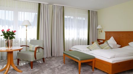 Jetzt Zimmer im Schwarzwald buchen - Waldhotel Grüner Baum